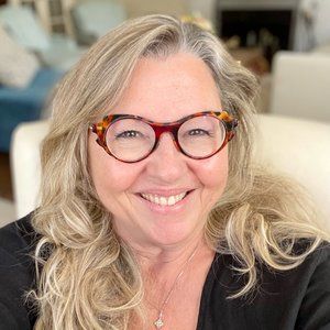 Meet your Posher, Pamela